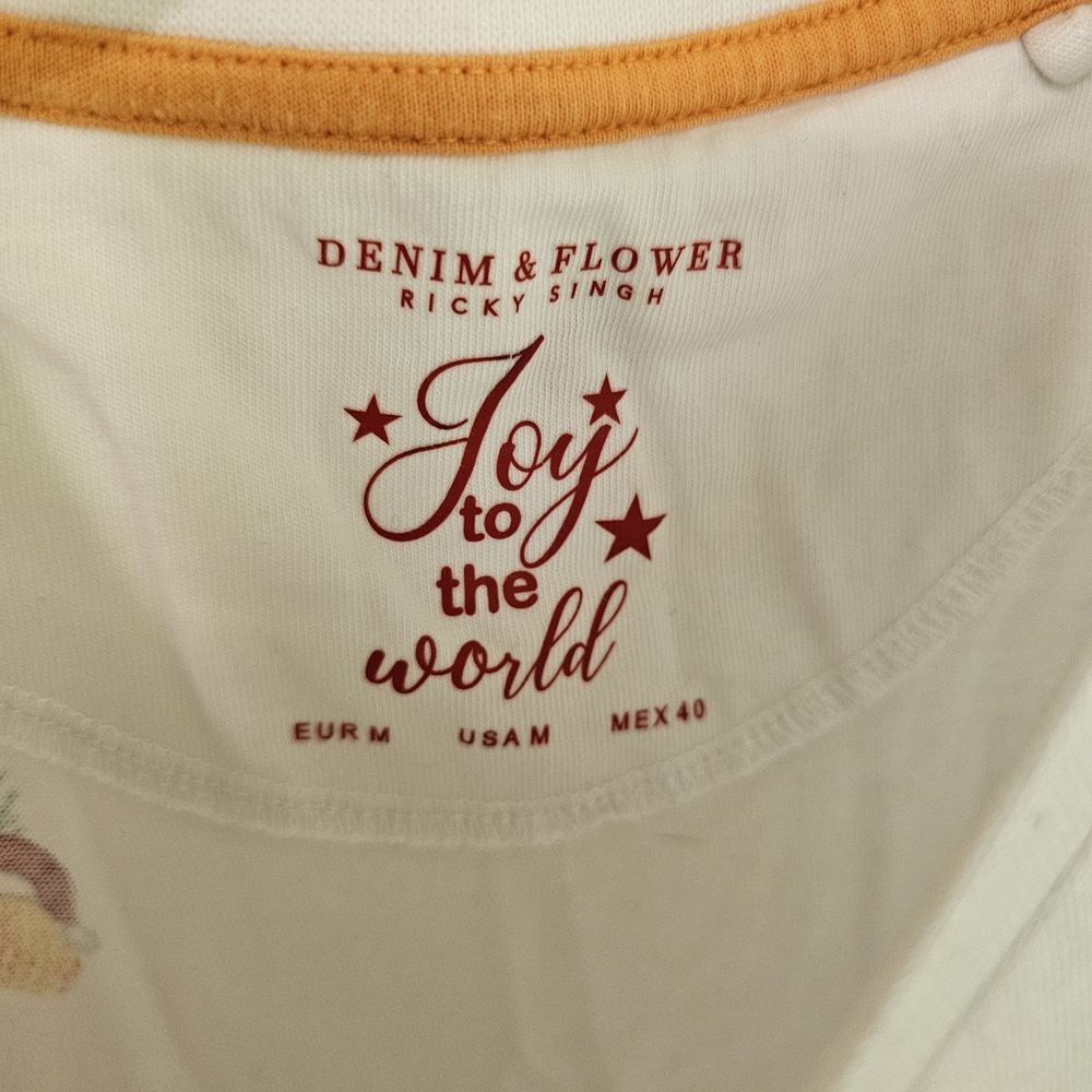 Christmas Denim & Flower White Tee with Orange Trim - Picture 4 of 4